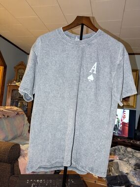 Ace Spade Grey Men's Crewneck T-Shirt Size Medium NWOT